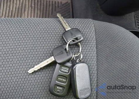 2008 Pontiac Vibe from USA, damaged, VIN 5Y2SL65878Z409542